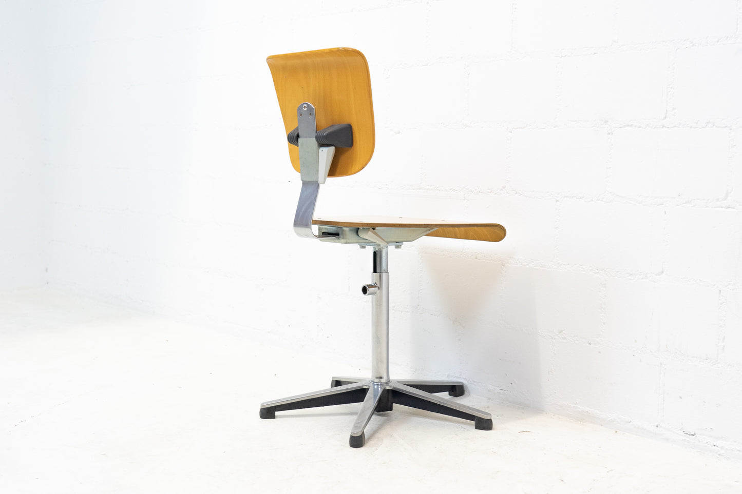 Embru Schulstuhl Nr. 7