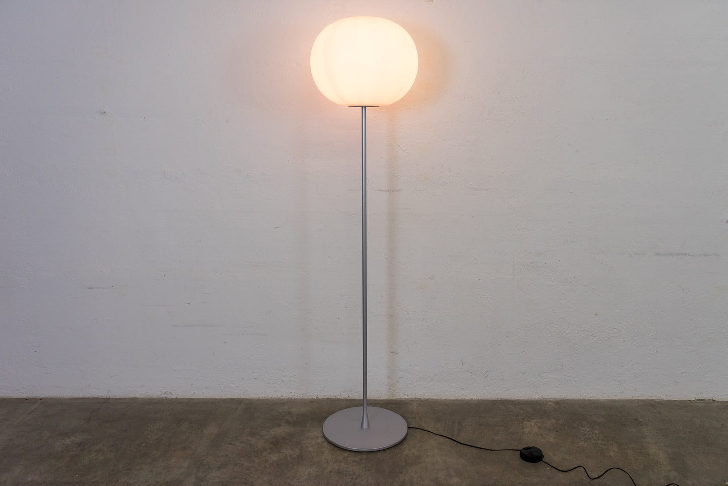 Flos Glo Ball Stehleuchte