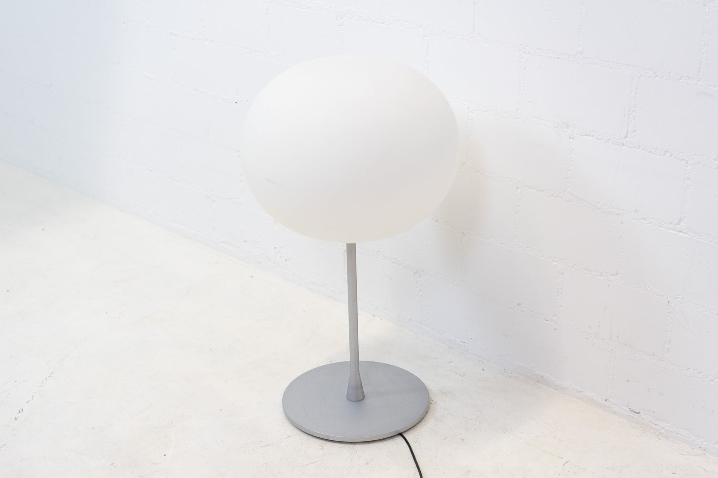 Flos Glo Ball Tischleuchte Nr. 1