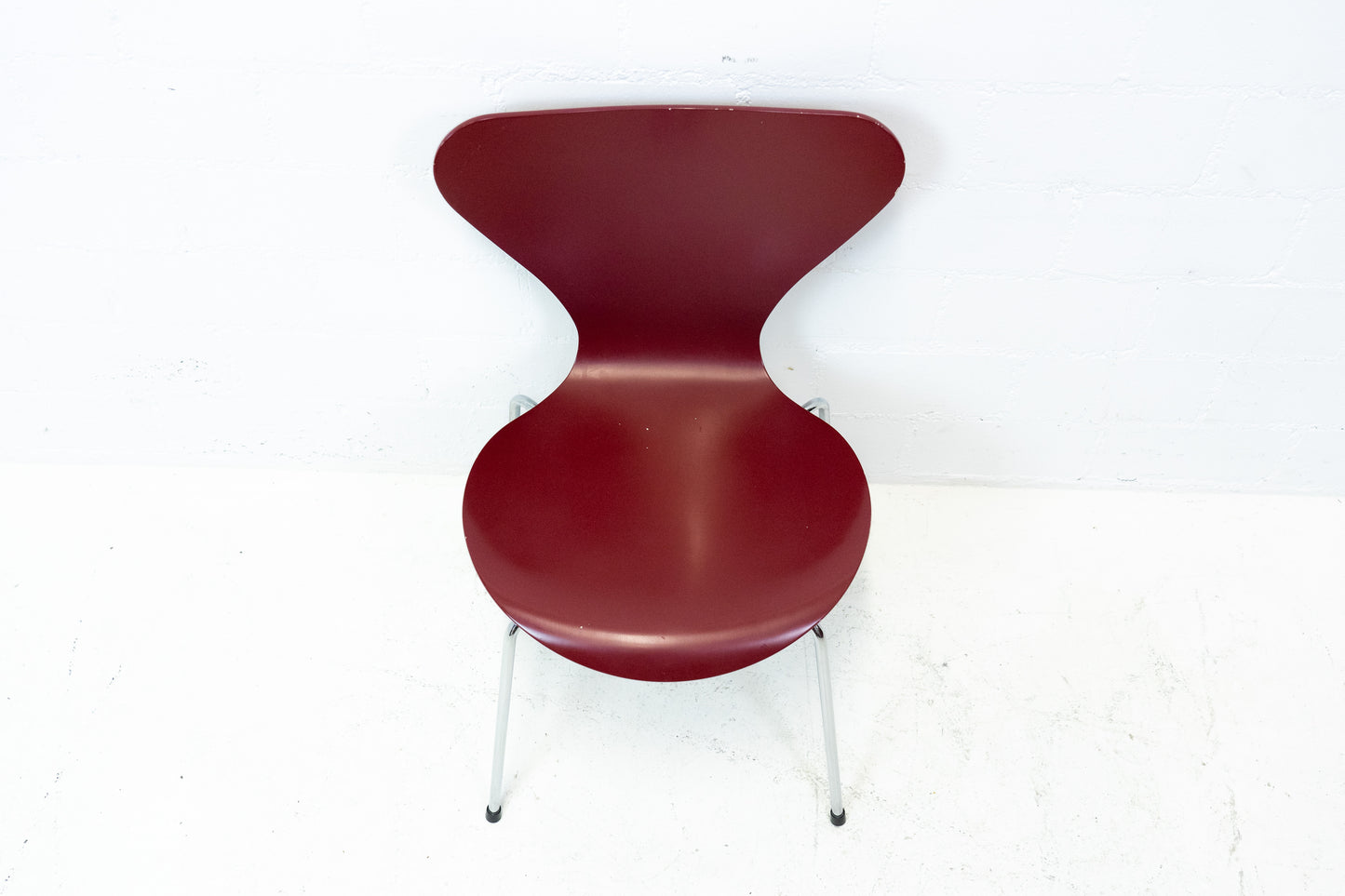 Fritz Hansen 3107 Stuhl Rot