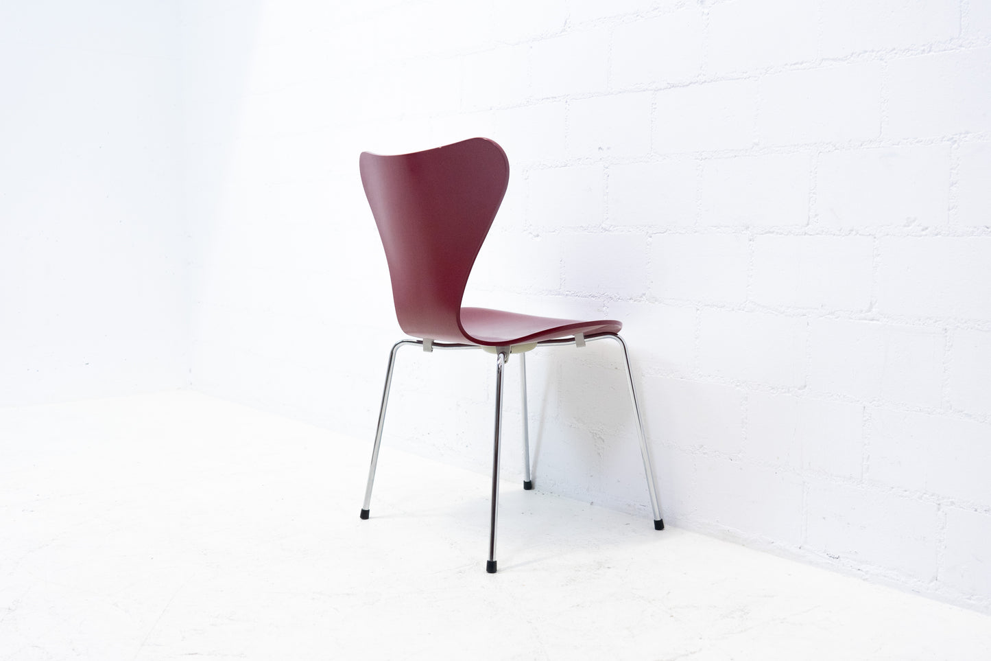 Fritz Hansen 3107 Stuhl Rot