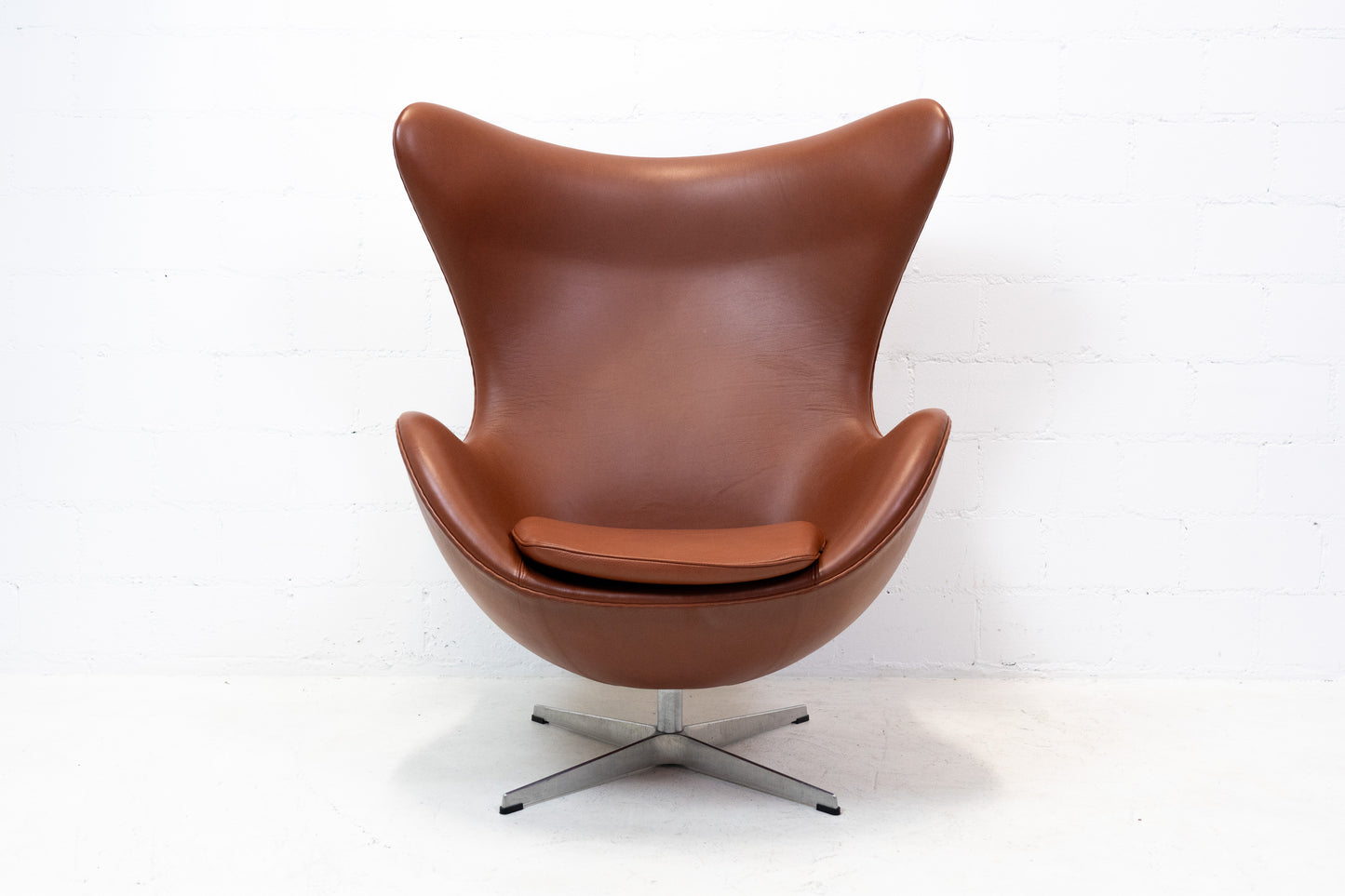 Fritz Hansen Egg Chair Nr. 1