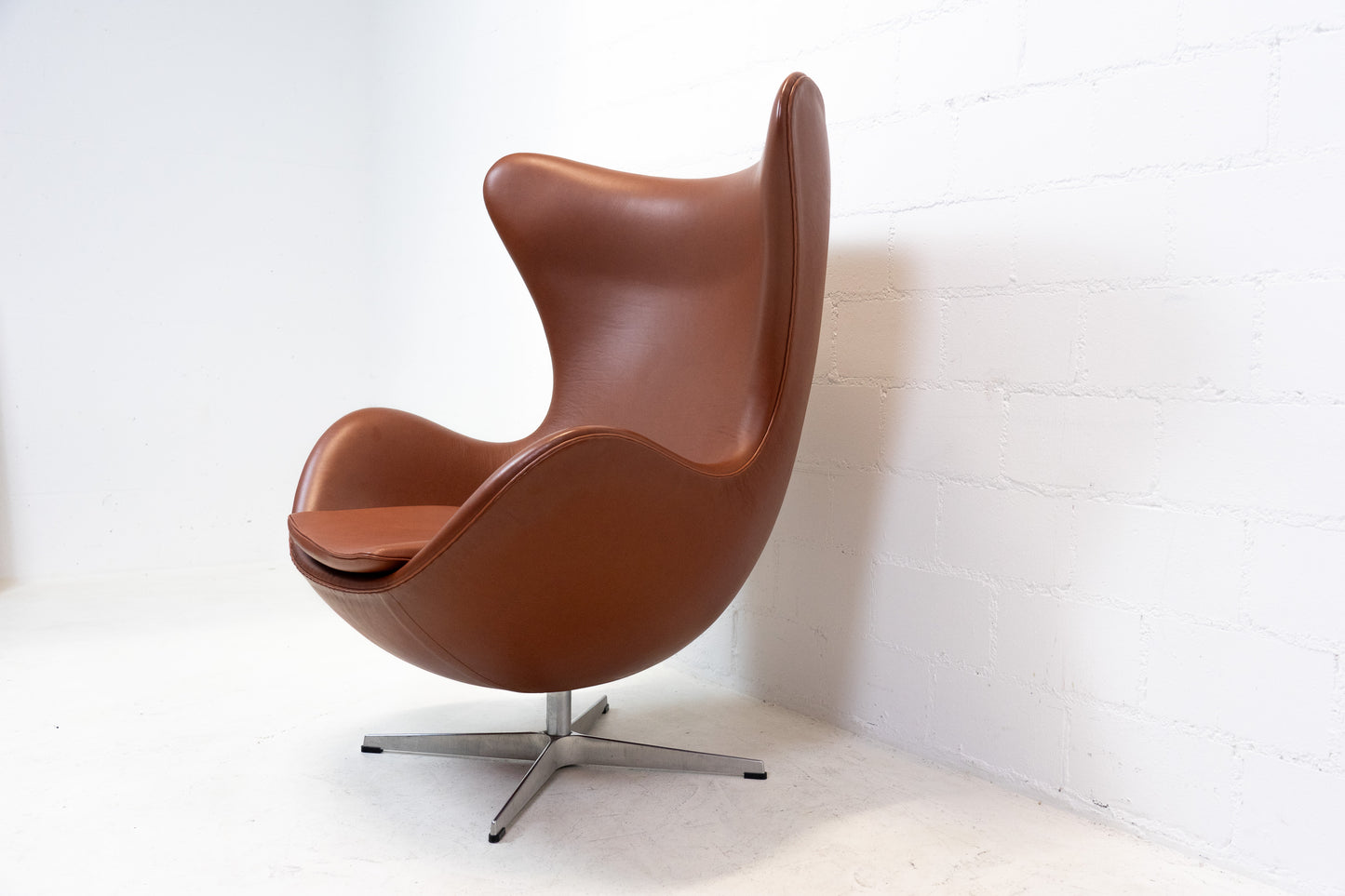 Fritz Hansen Egg Chair Nr. 1