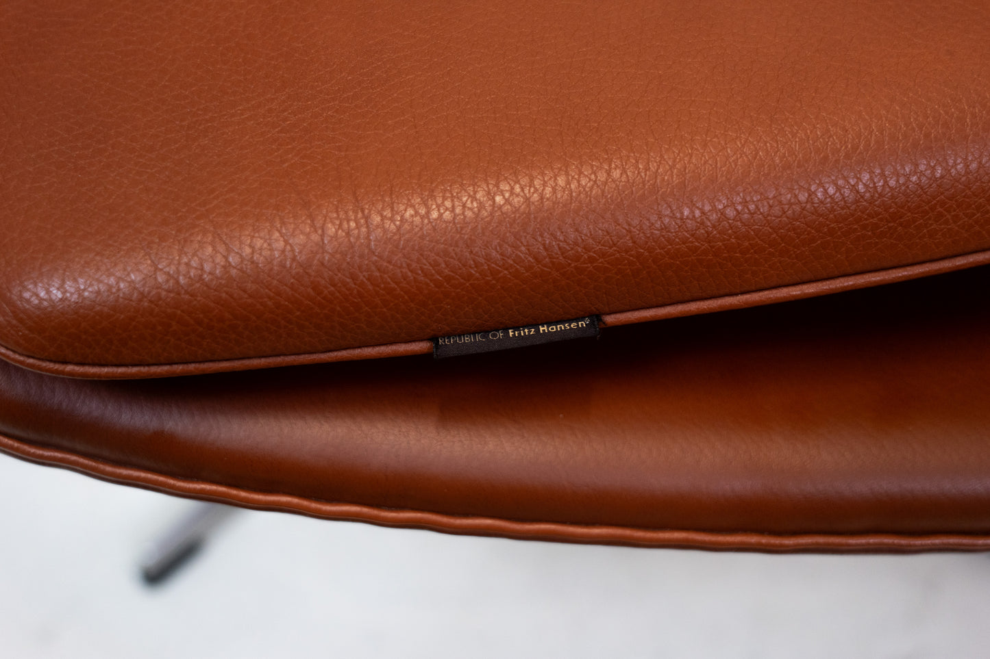 Fritz Hansen Egg Chair Nr. 1