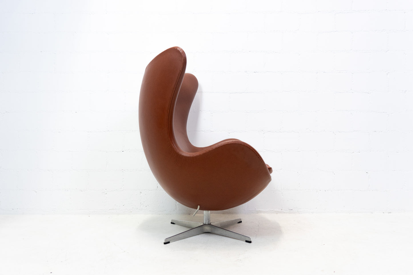Fritz Hansen Egg Chair Nr. 1