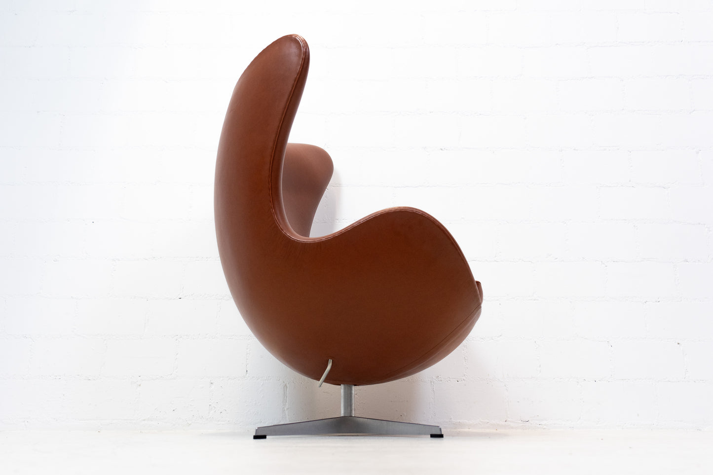 Fritz Hansen Egg Chair Nr. 1