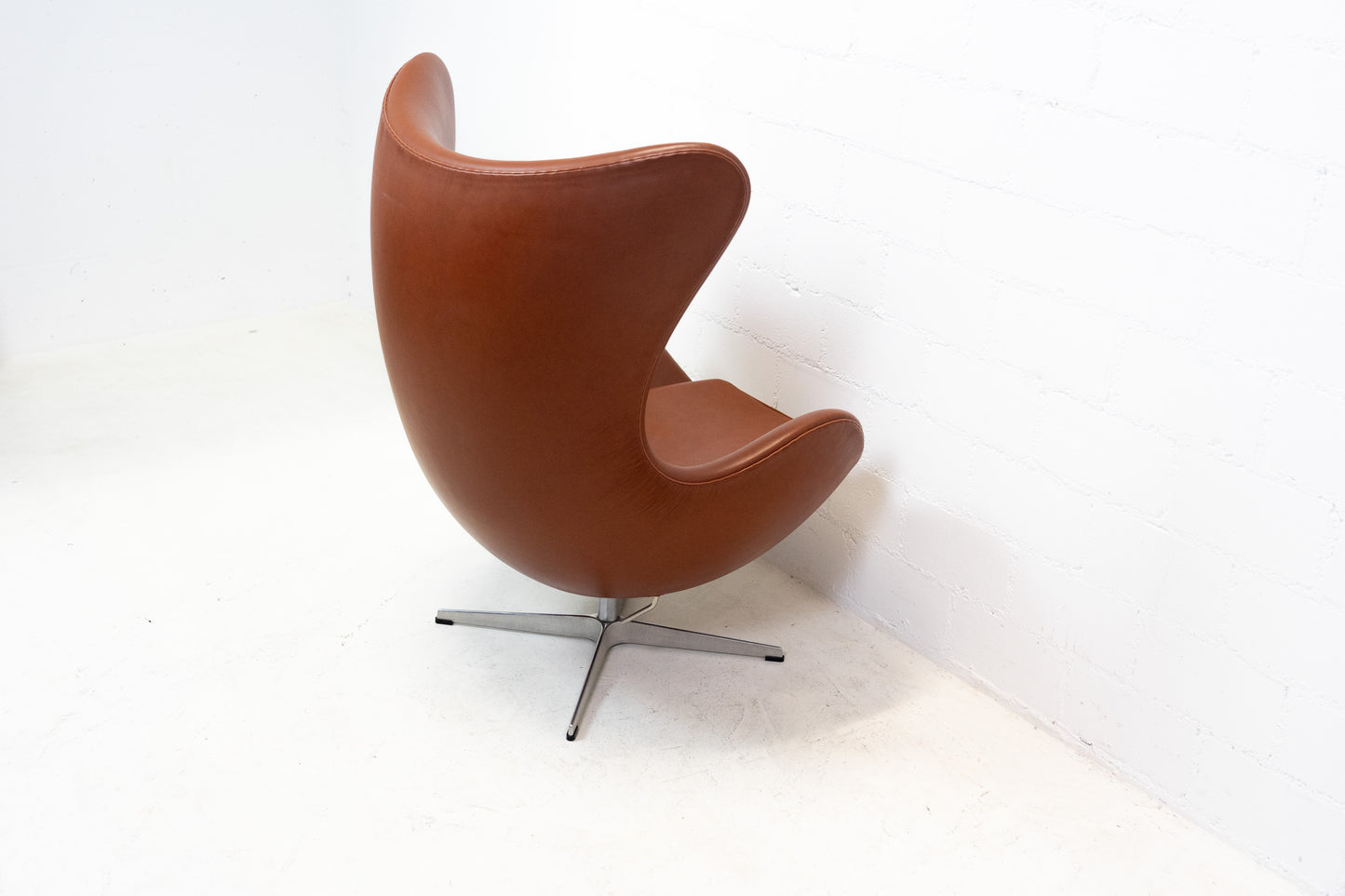 Fritz Hansen Egg Chair Nr. 1