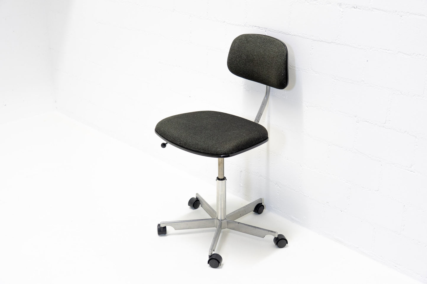 Fritz Hansen Kevi Bürostuhl Nr. 10