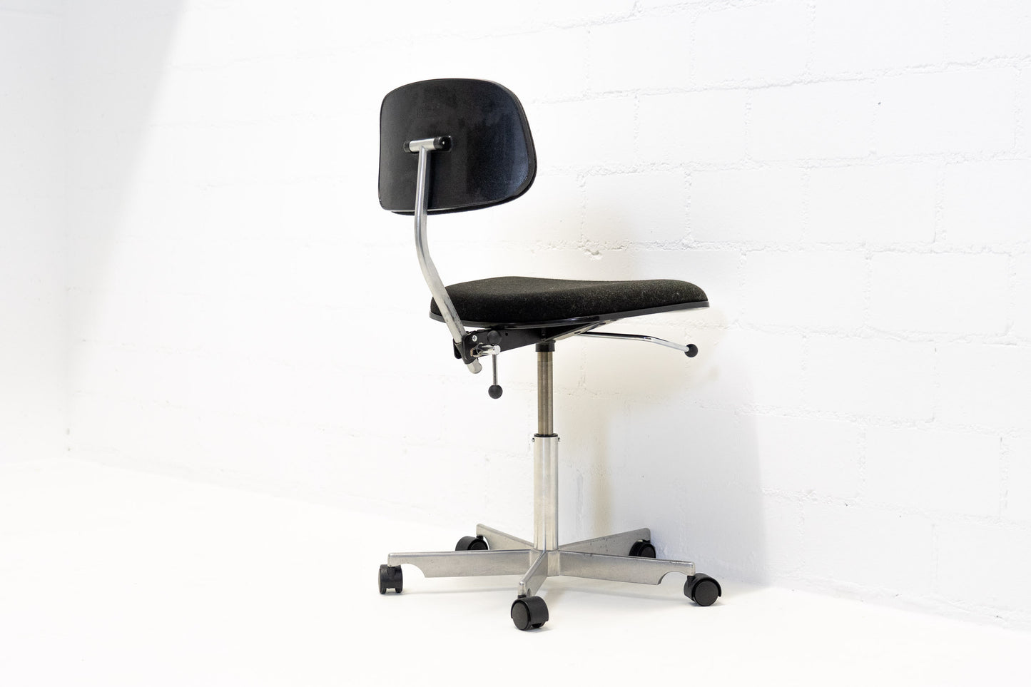Fritz Hansen Kevi Bürostuhl Nr. 10