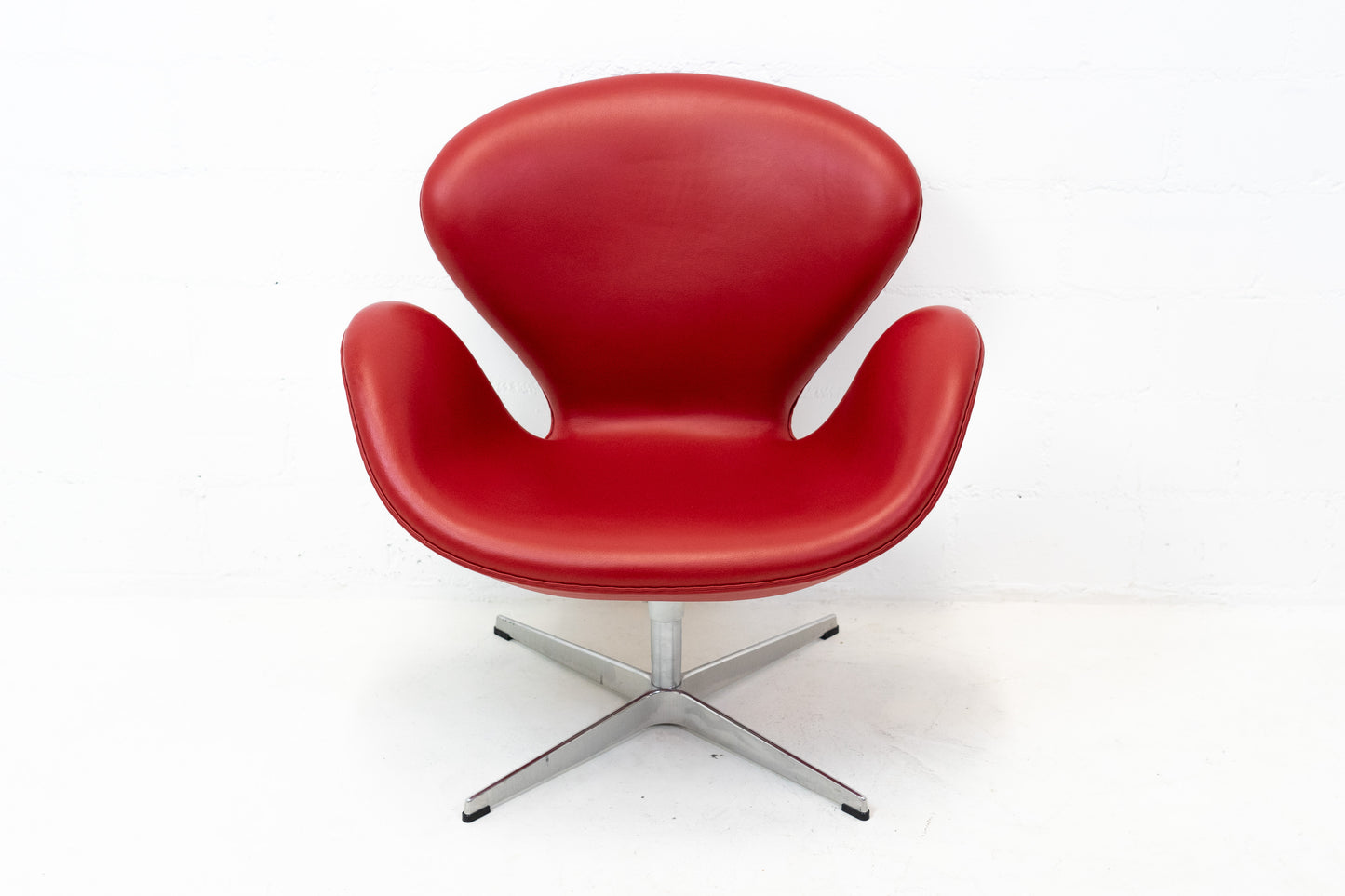 Fritz Hansen Swan Chair Nr. 1