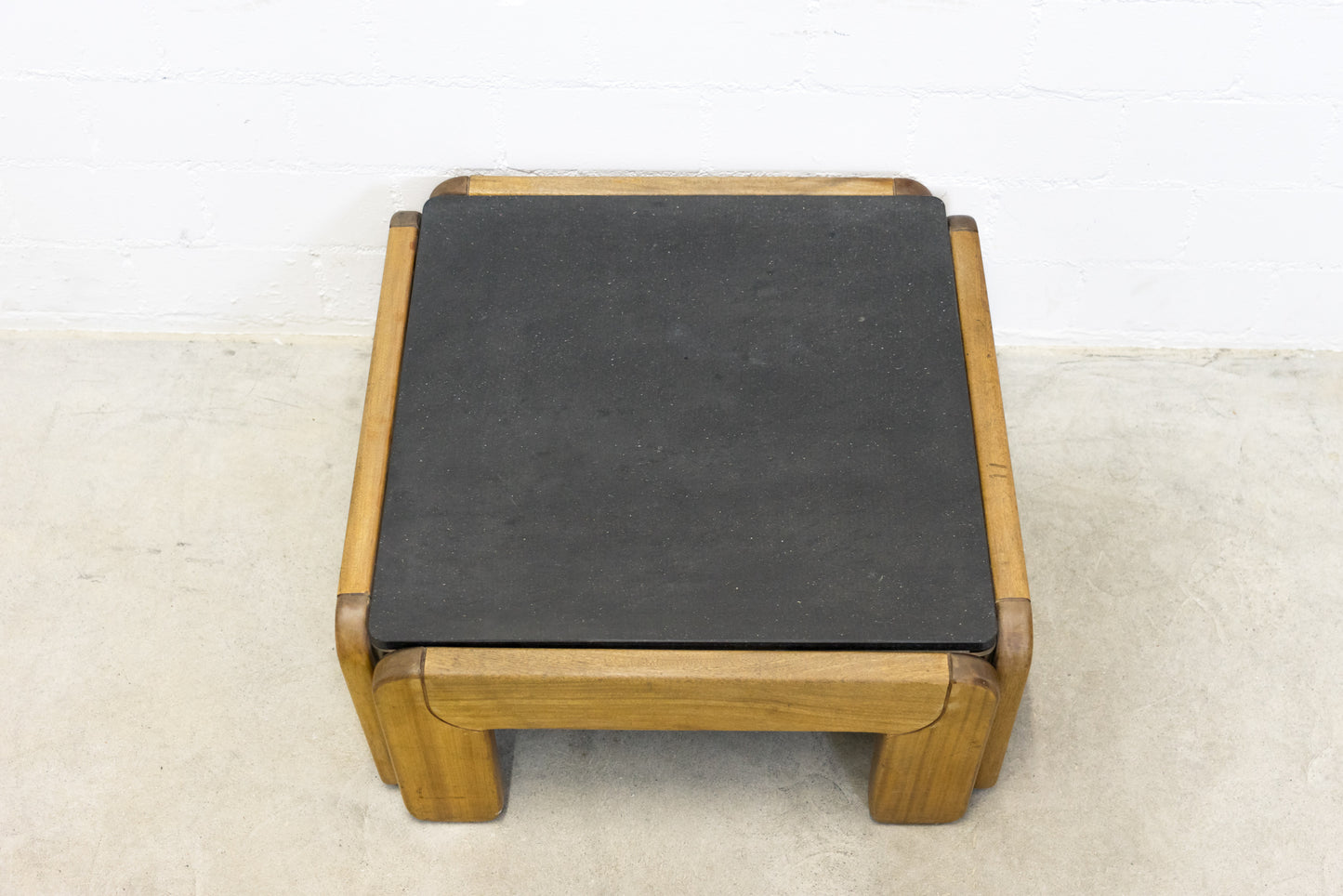 Girsberger Couchtisch