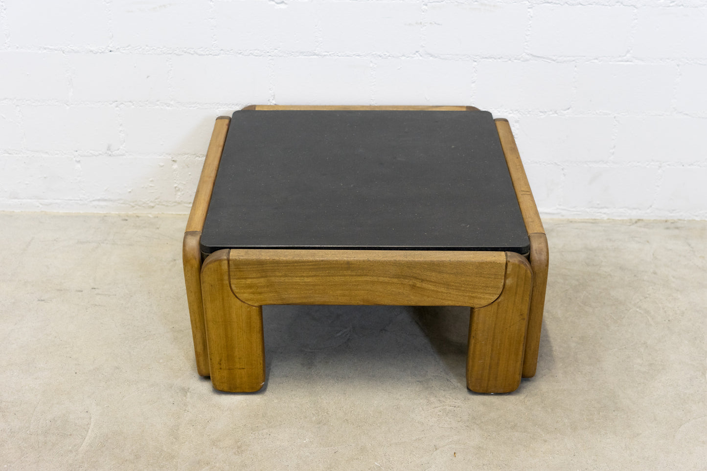 Girsberger Couchtisch