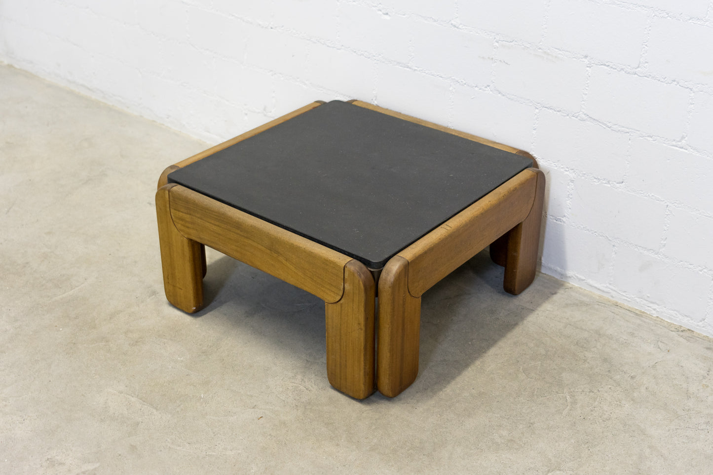 Girsberger Couchtisch