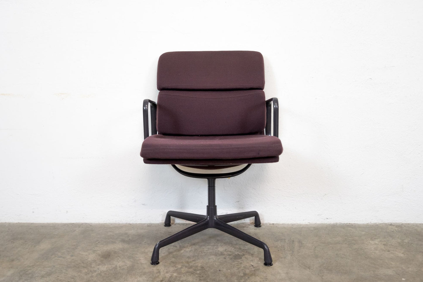 Herman Miller Soft Pad Chair EA 207
