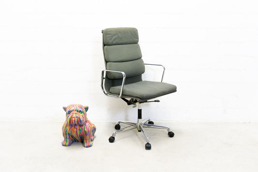 Herman Miller by Vitra Aluminium Chair EA 219 Soft Pad Eames