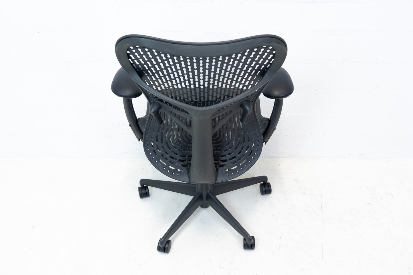 Herman Miller Mirra Bürostuhl Nr. 1