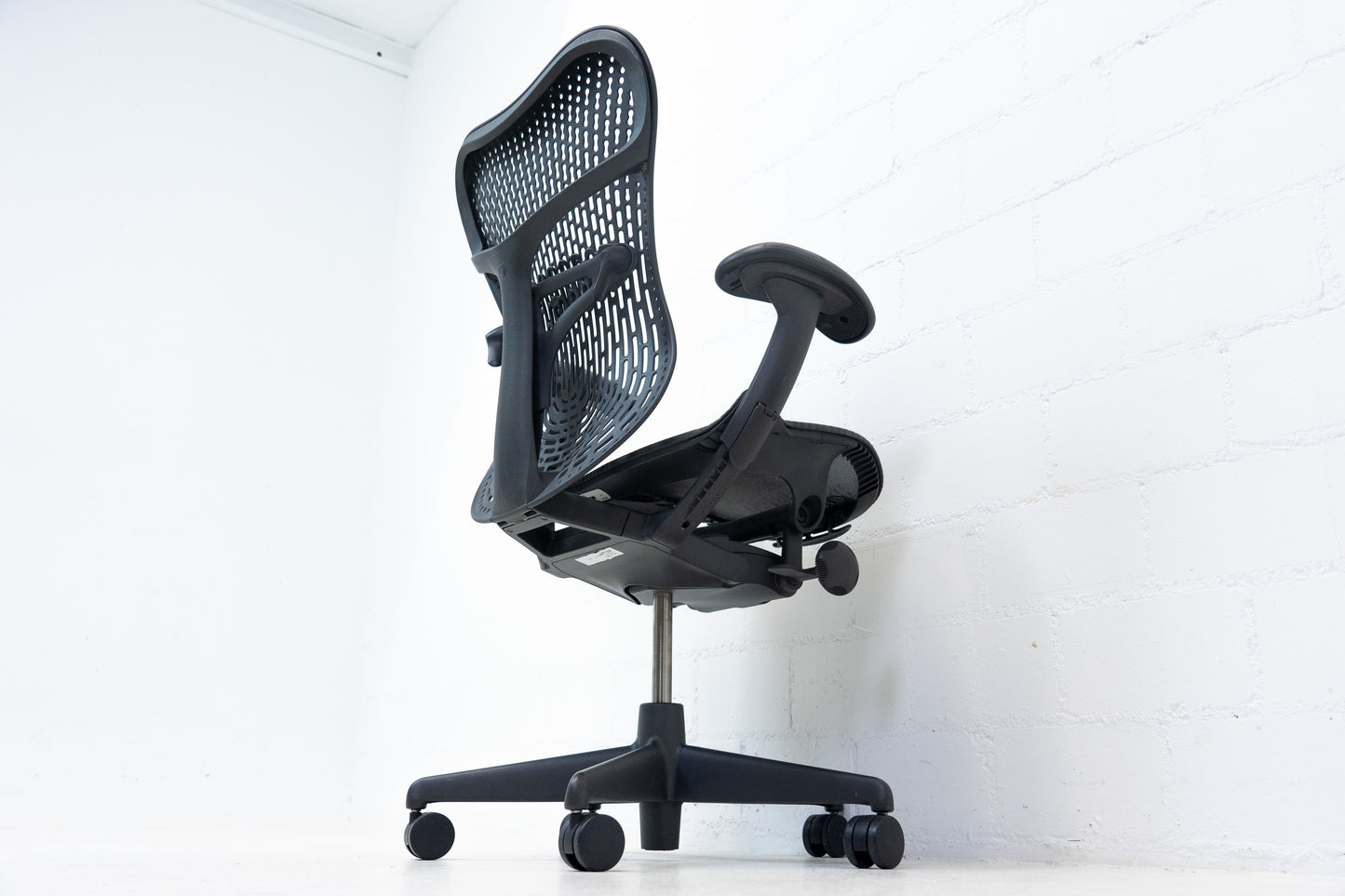 Herman Miller Mirra Bürostuhl Nr. 1