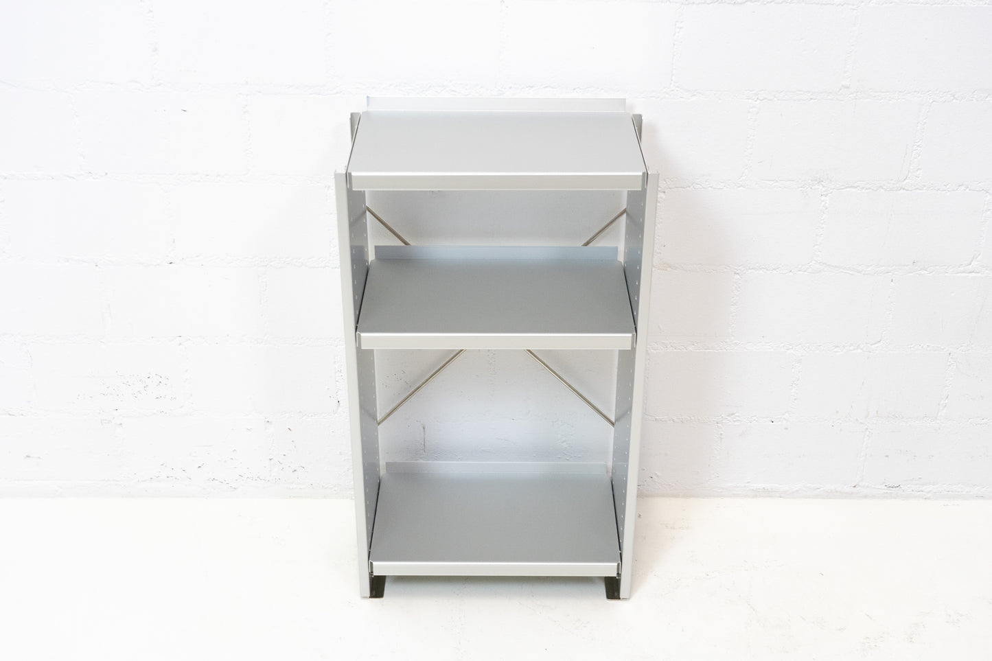 Lehni Aluminium-Regal Nr. 2