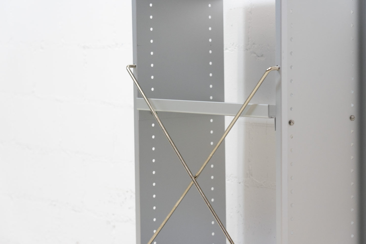 Lehni Aluminium-Regal Nr. 2