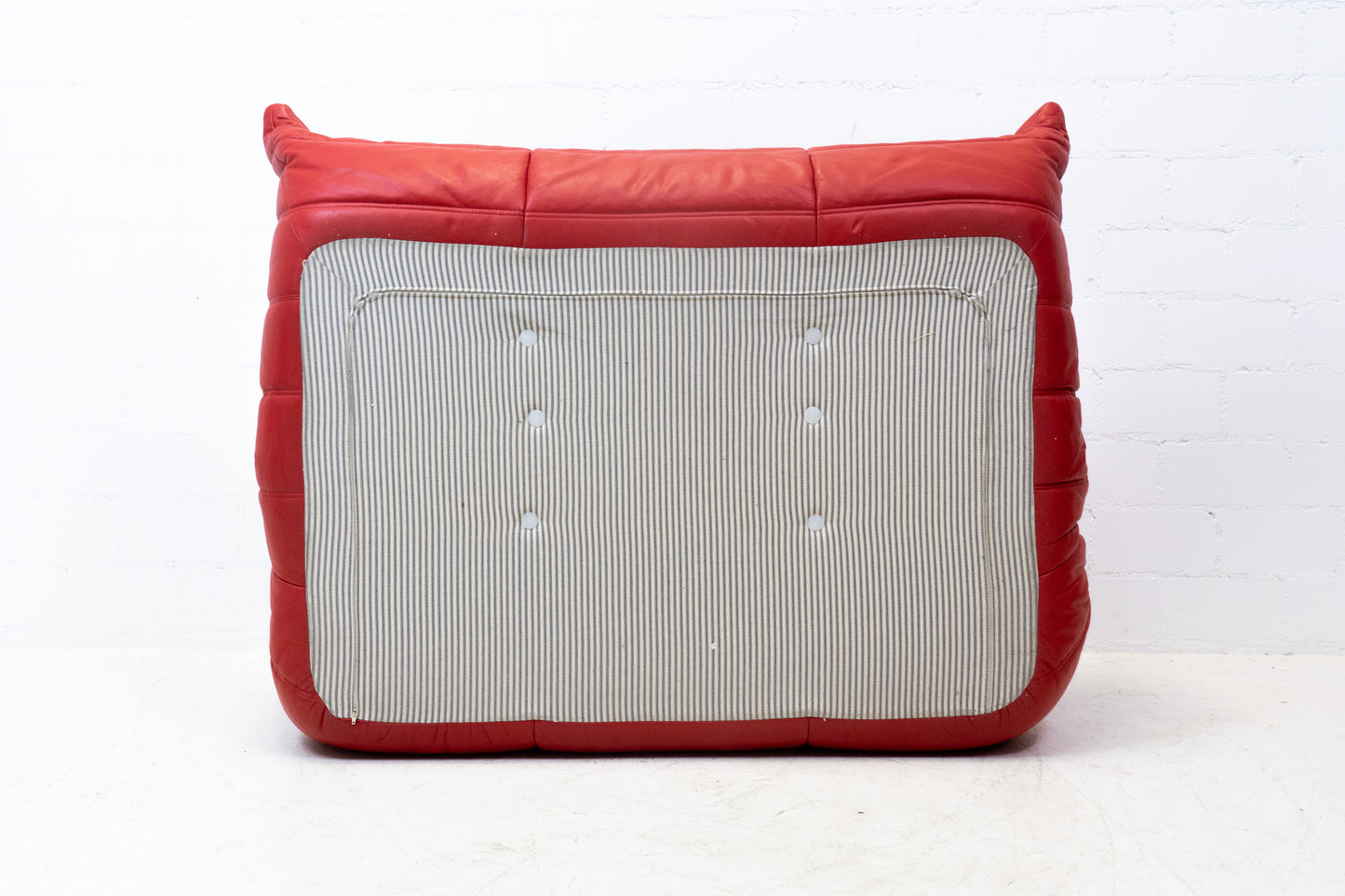 Ligne Roset Togo Sofa Leder 14