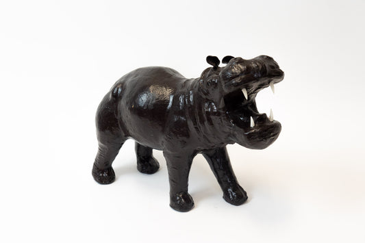 Nilpferd Skulptur