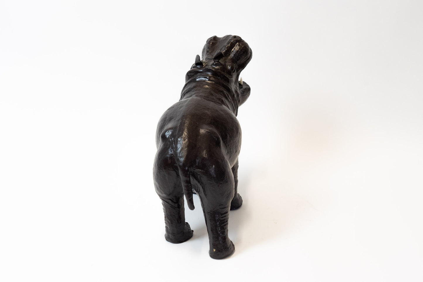 Nilpferd Skulptur
