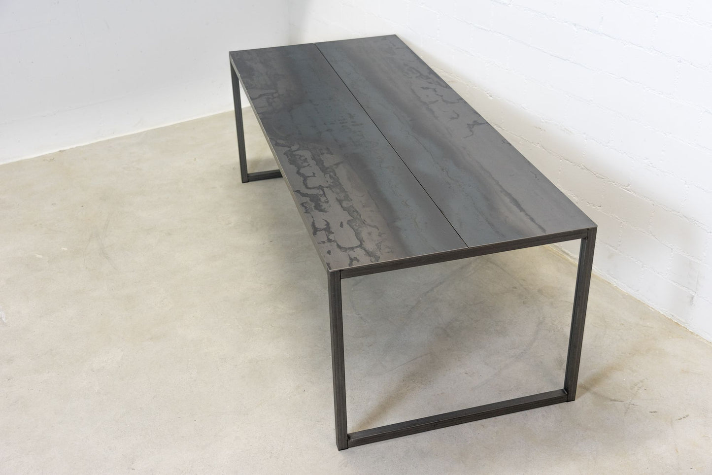 Silvio Rohrmoser Walzstahltisch