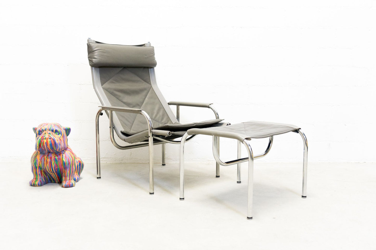 Strässle Hochlehner Hans Eichenberger mit Hocker Nr. 18