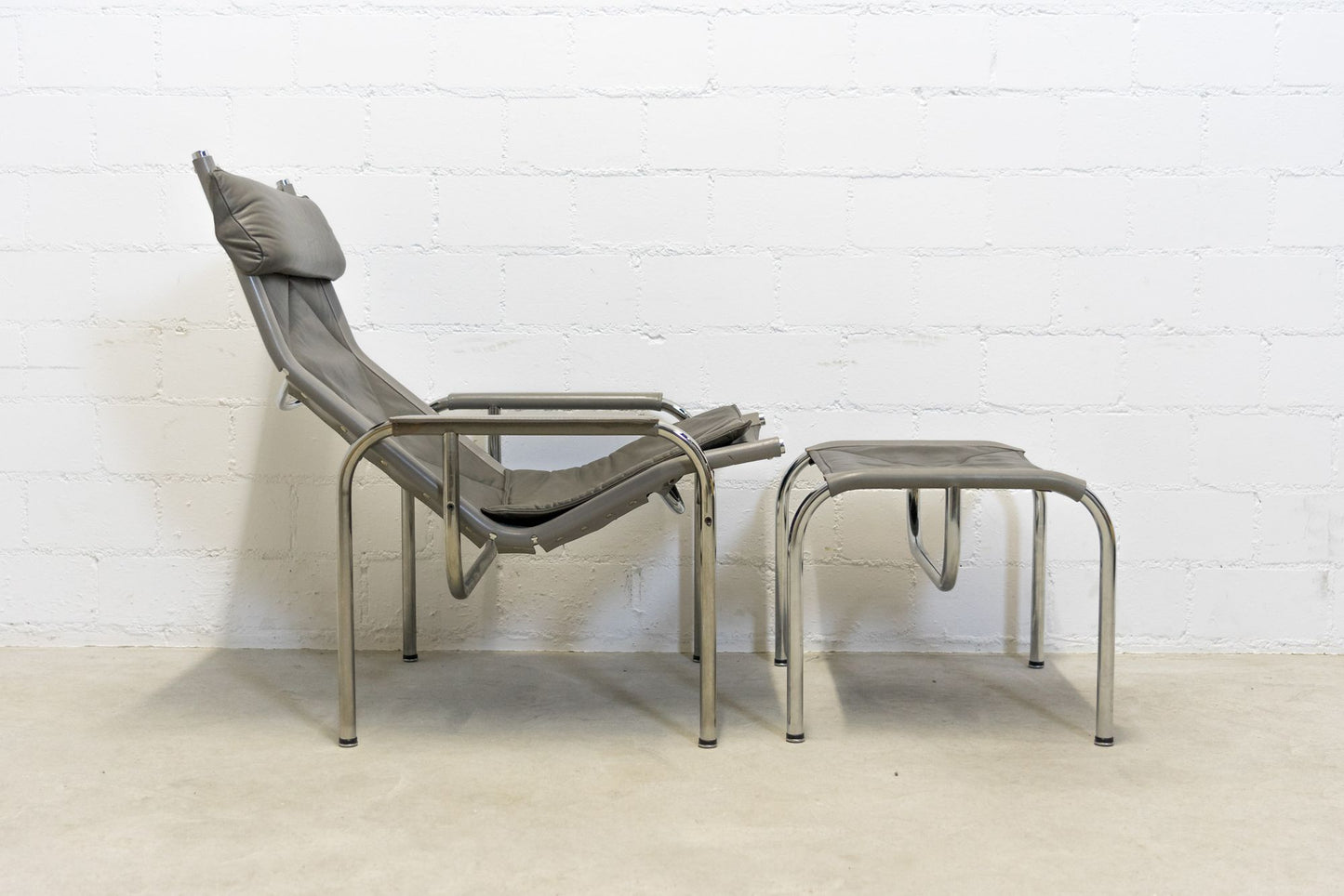 Strässle Hochlehner Hans Eichenberger mit Hocker Nr. 18