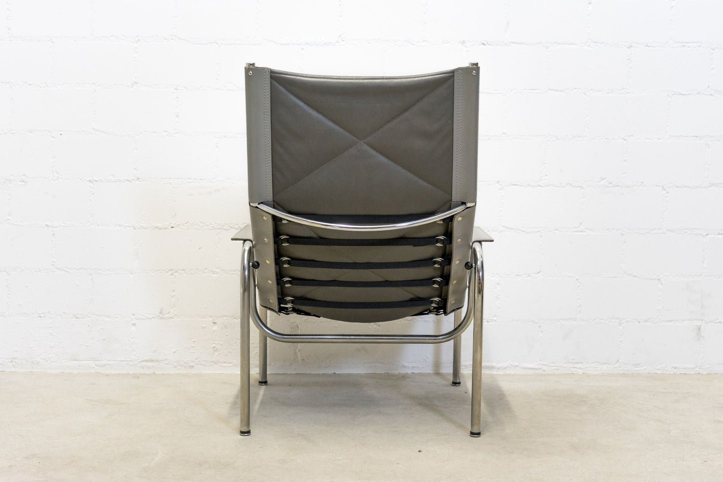 Strässle Hochlehner Hans Eichenberger mit Hocker Nr. 18