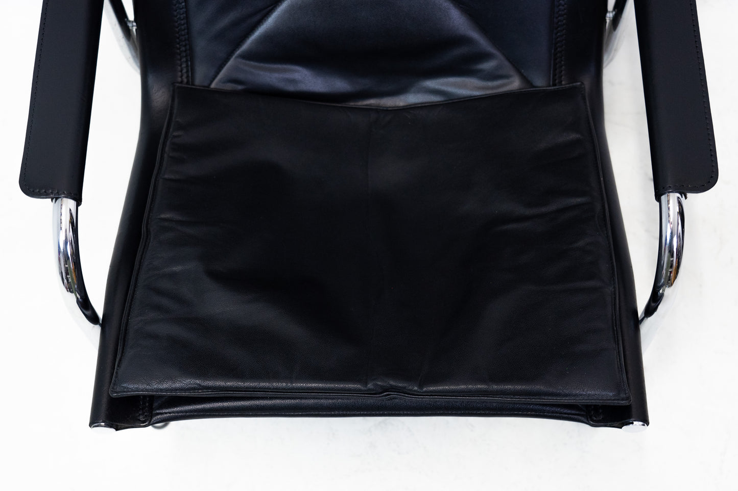 Strässle Eichenberger Hochlehner mit Hocker Nr. 31