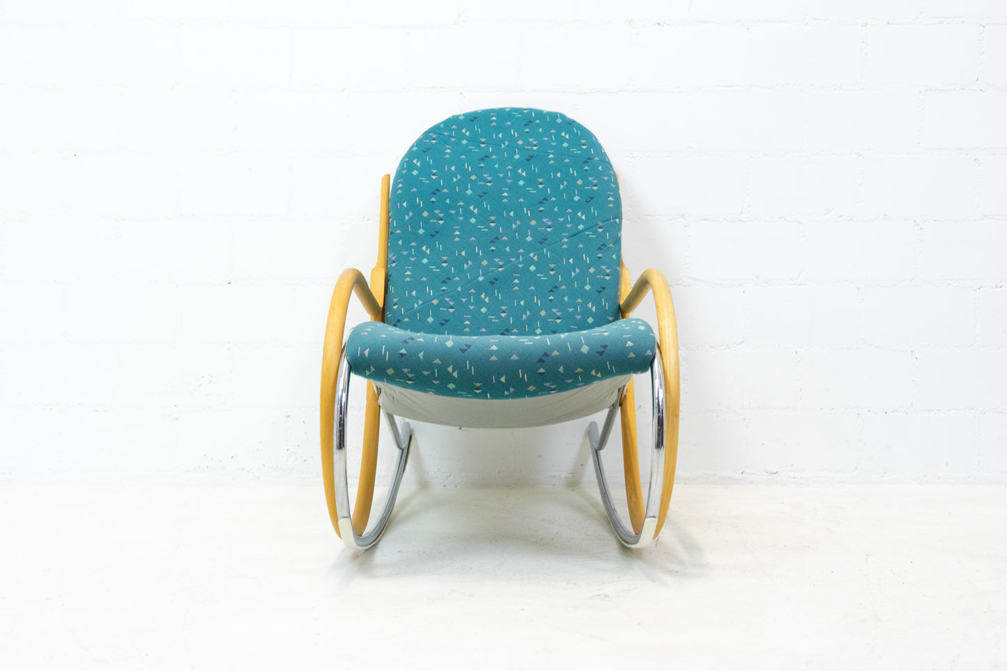 Strässle Nonna Schaukelstuhl Paul Tuttle Nr. 26