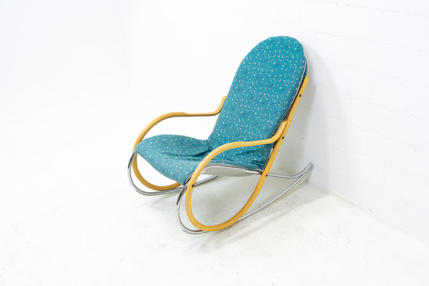 Strässle Nonna Schaukelstuhl Paul Tuttle Nr. 26