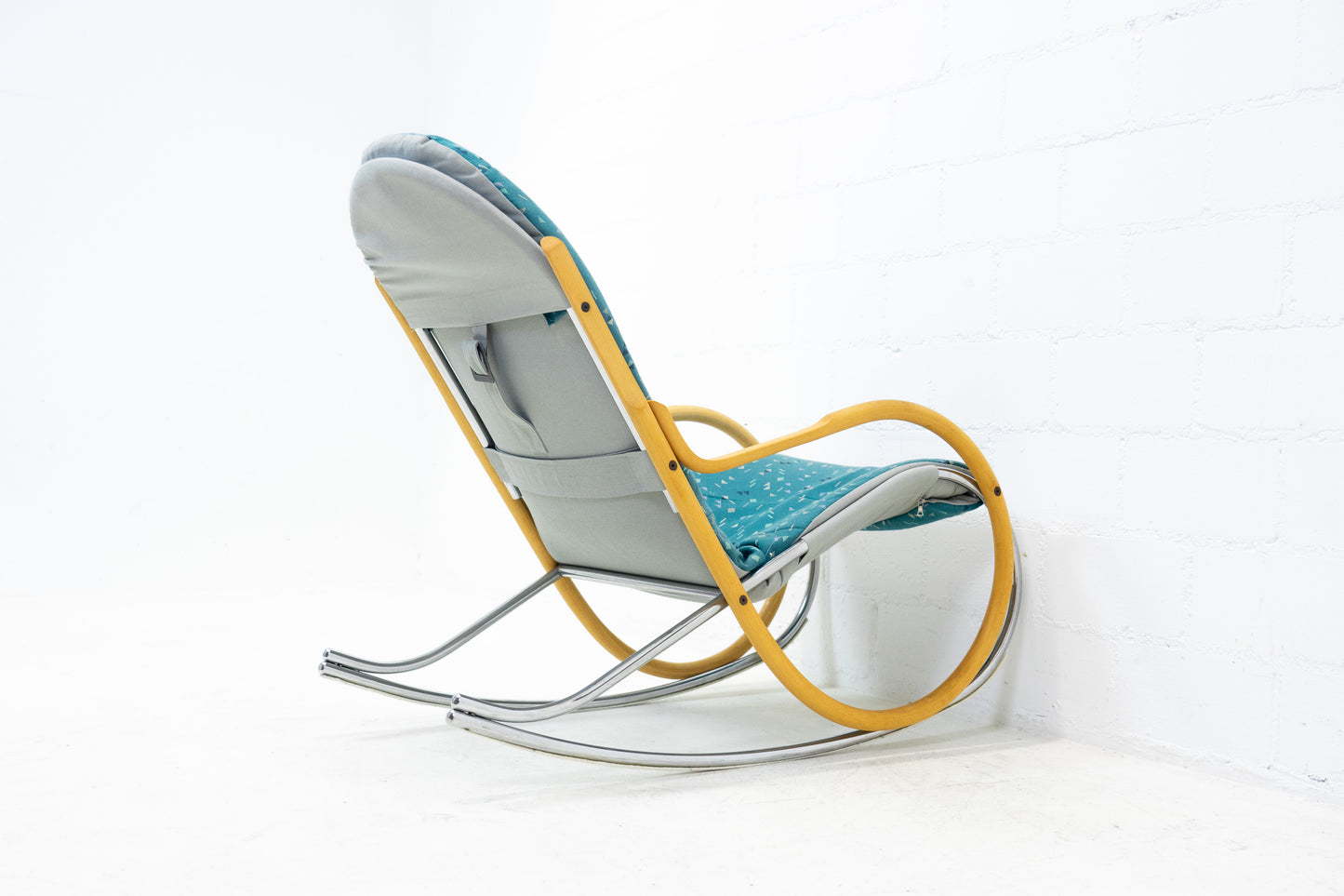 Strässle Nonna Schaukelstuhl Paul Tuttle Nr. 26