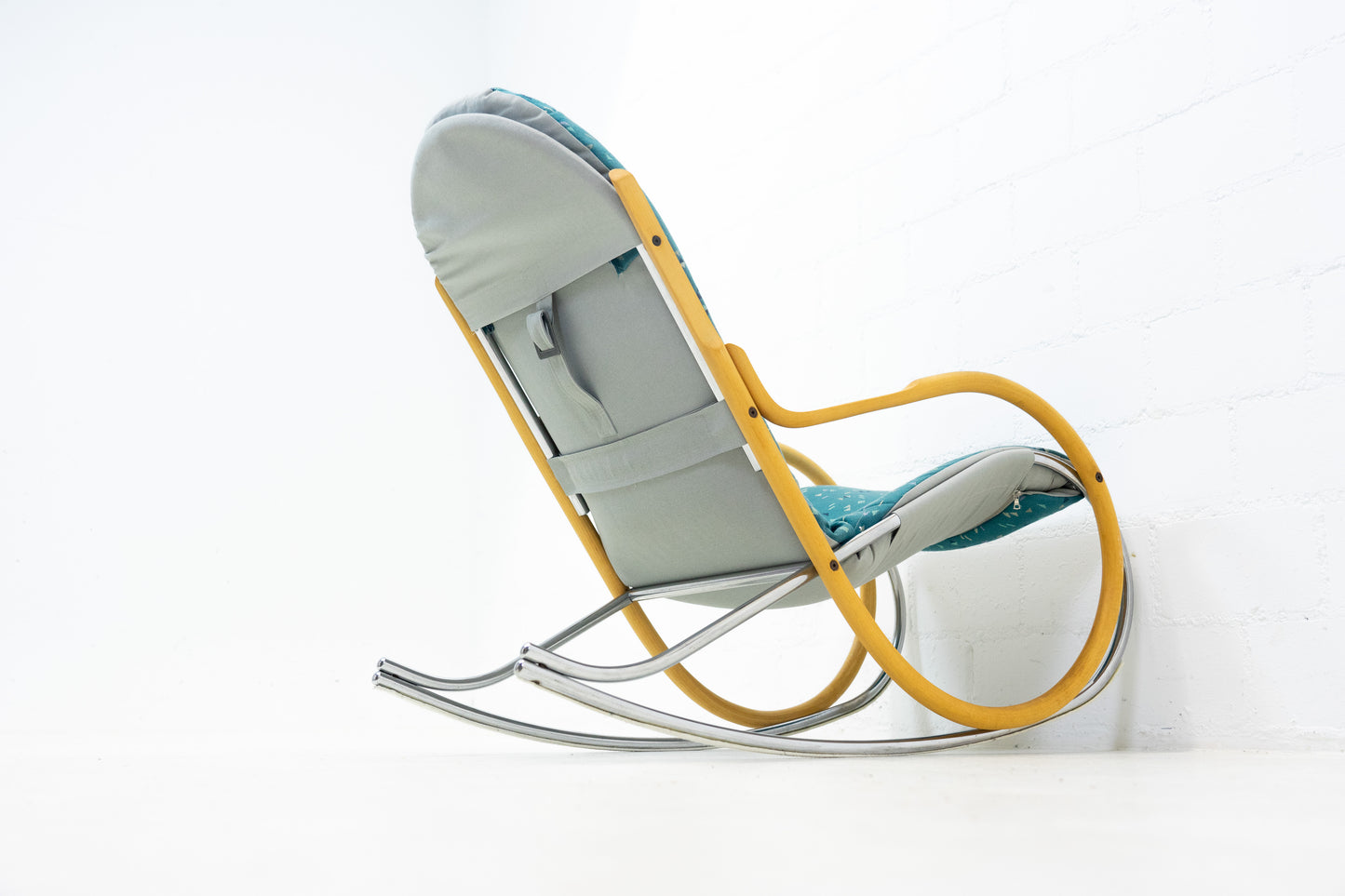 Strässle Nonna Schaukelstuhl Paul Tuttle Nr. 26