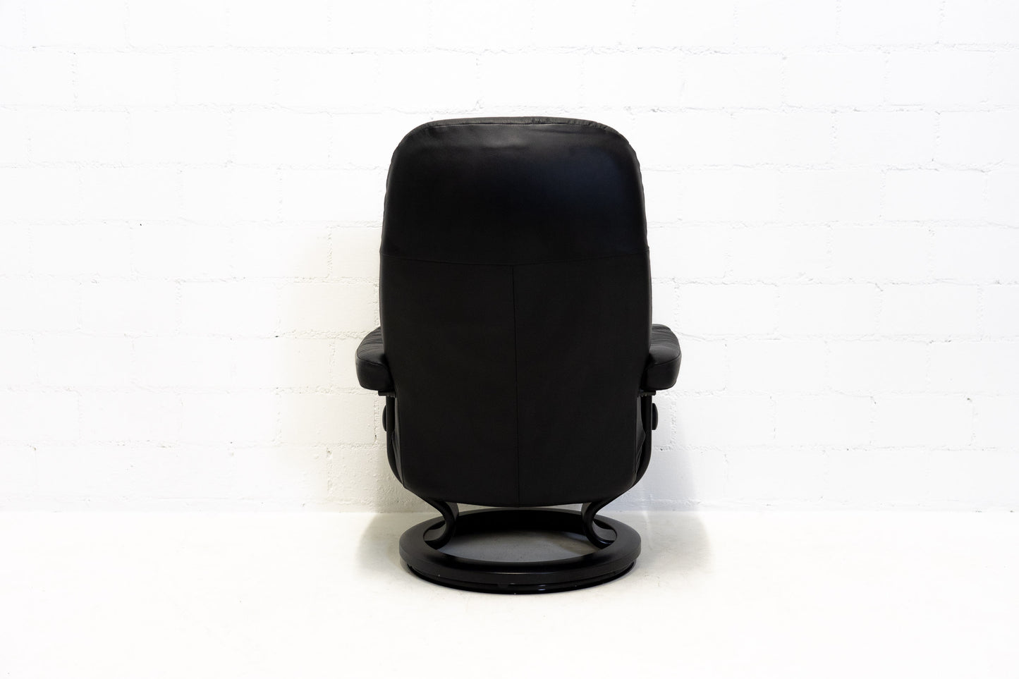 Stressless Consul Sessel mit Hocker Leder Nr. 17
