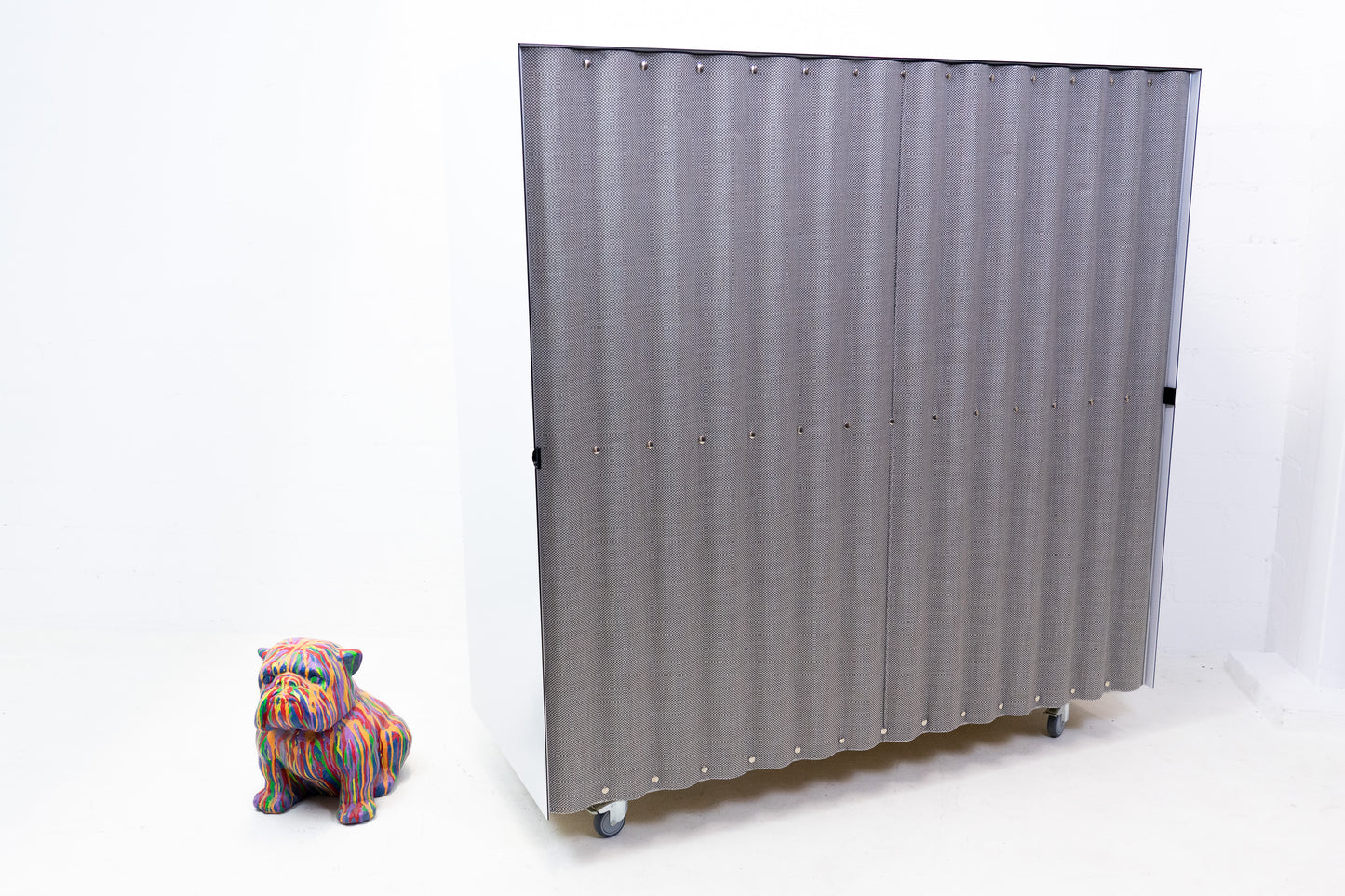 Thut Alucobond-Schrank 450 Nr. 1