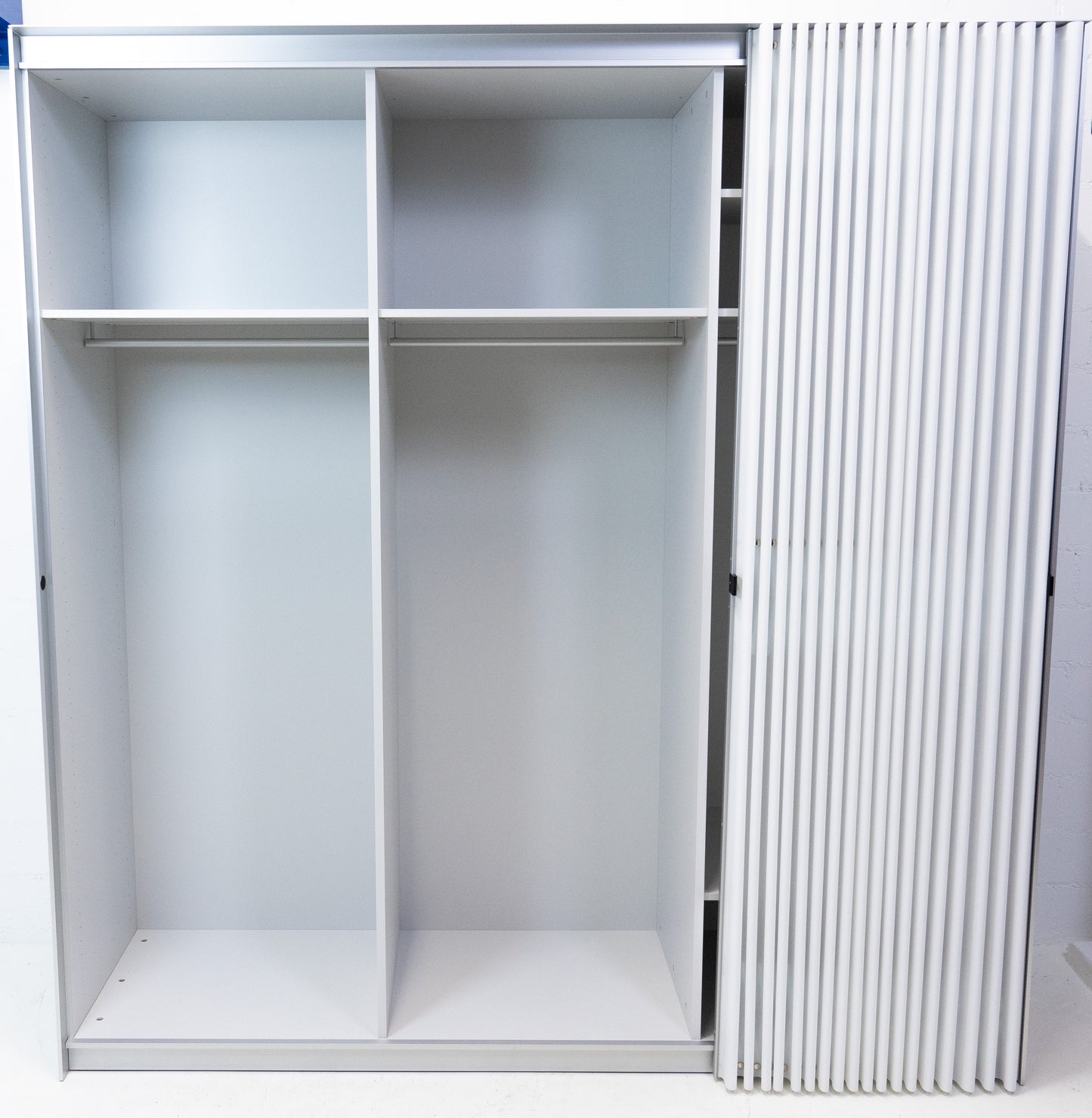 Thut Faltvorhang-Schrank Nr. 10