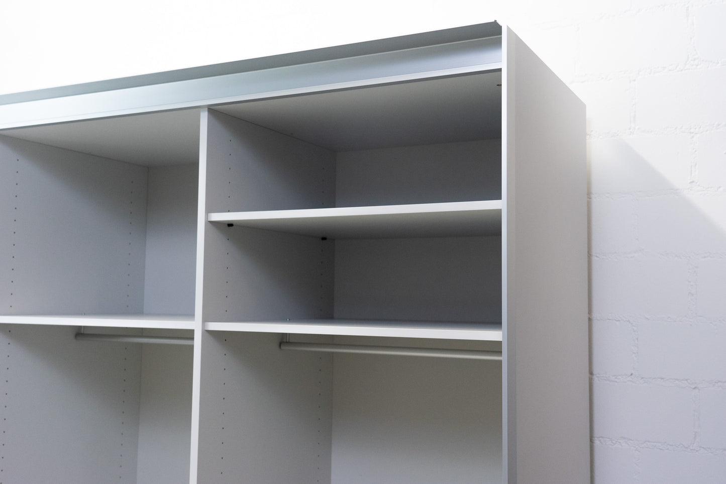 Thut Faltvorhang-Schrank Nr. 10