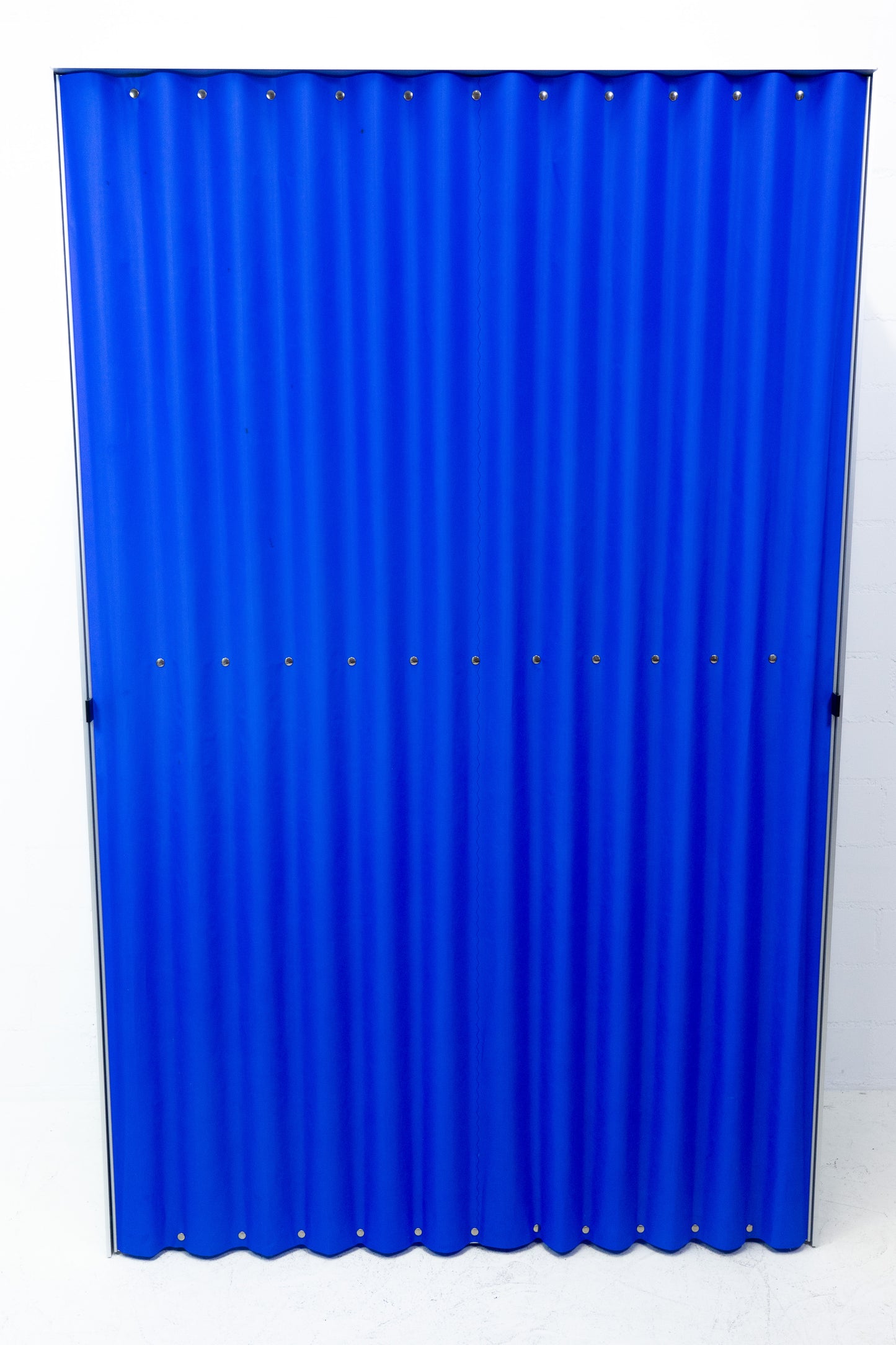 Thut Faltvorhang-Schrank Nr. 13