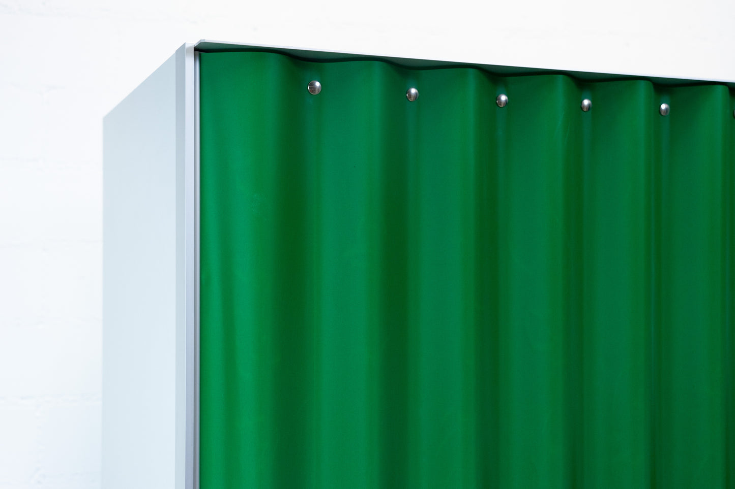 Thut Faltvorhang-Schrank Nr. 15