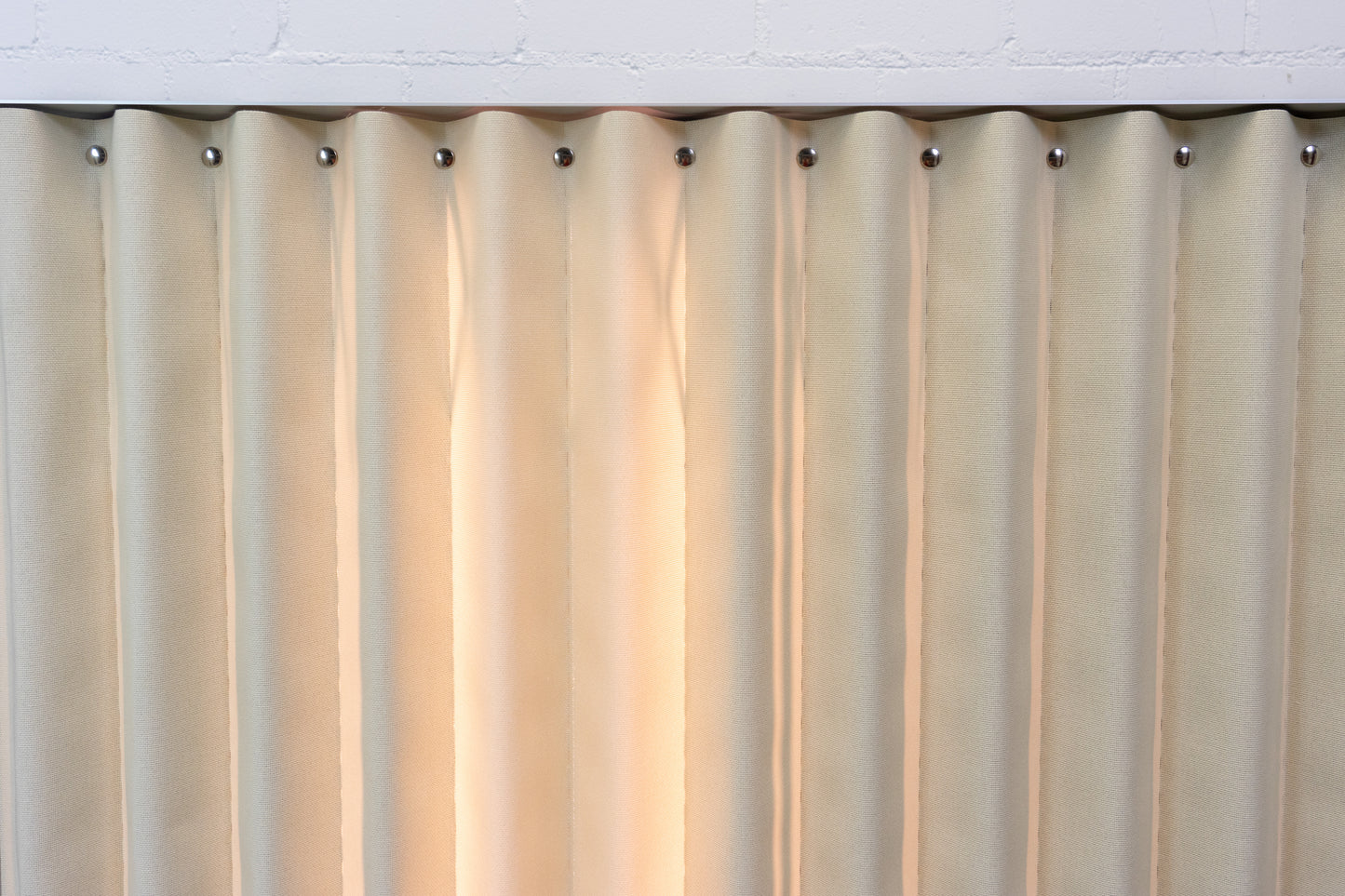Thut Faltvorhang-Schrank Nr. 17