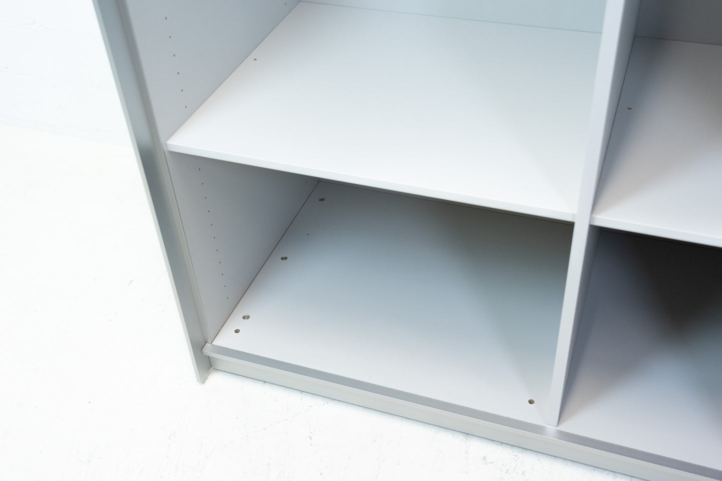 Thut Faltvorhang-Schrank Nr. 6