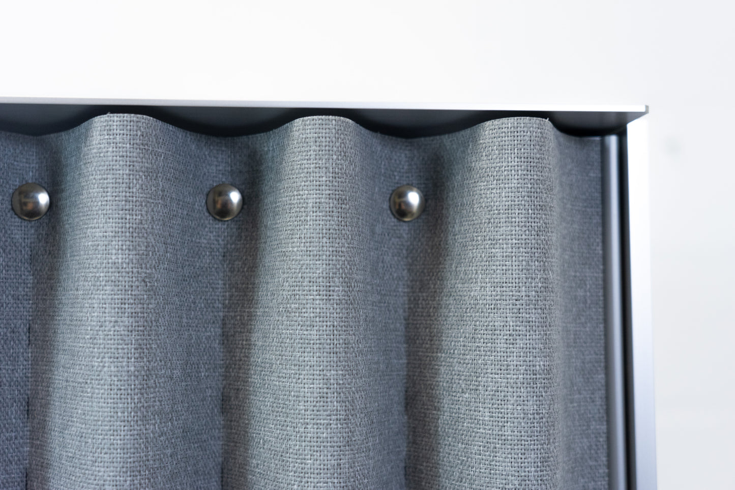 Thut Faltvorhang-Schrank Nr. 6