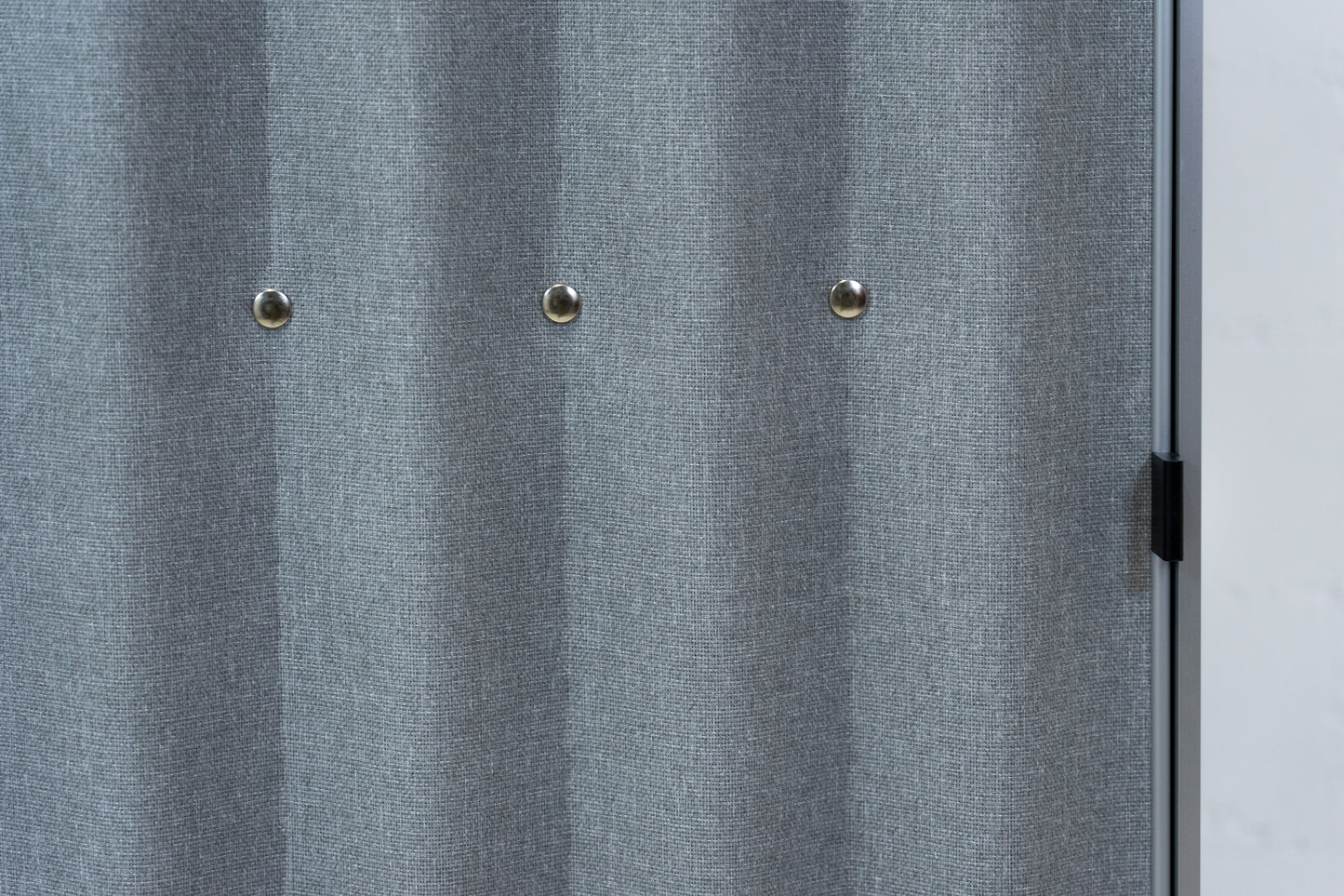 Thut Faltvorhang-Schrank Nr. 6