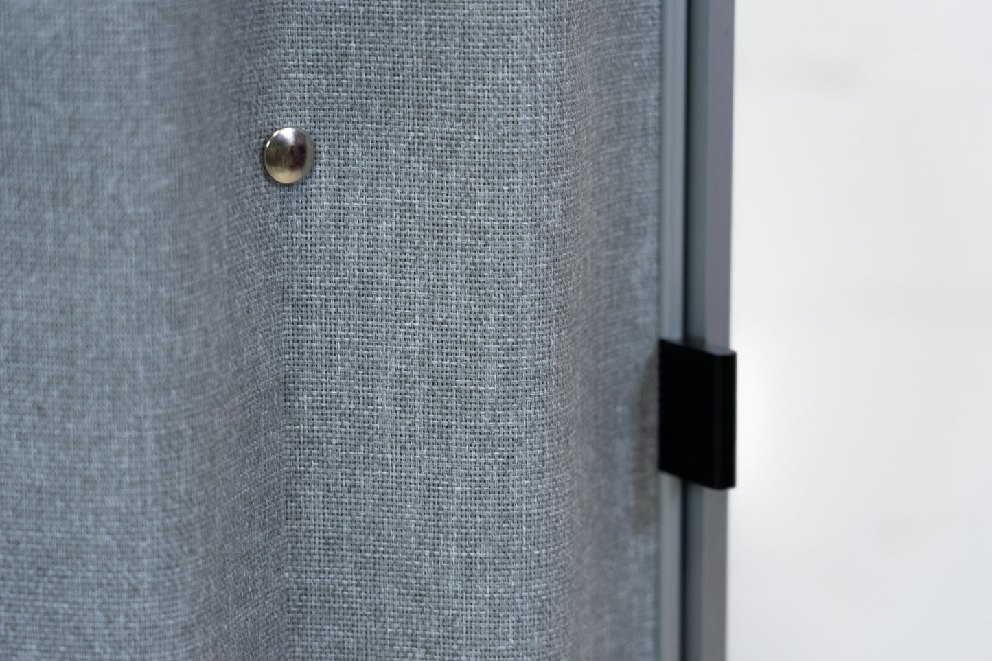 Thut Faltvorhang-Schrank Nr. 6