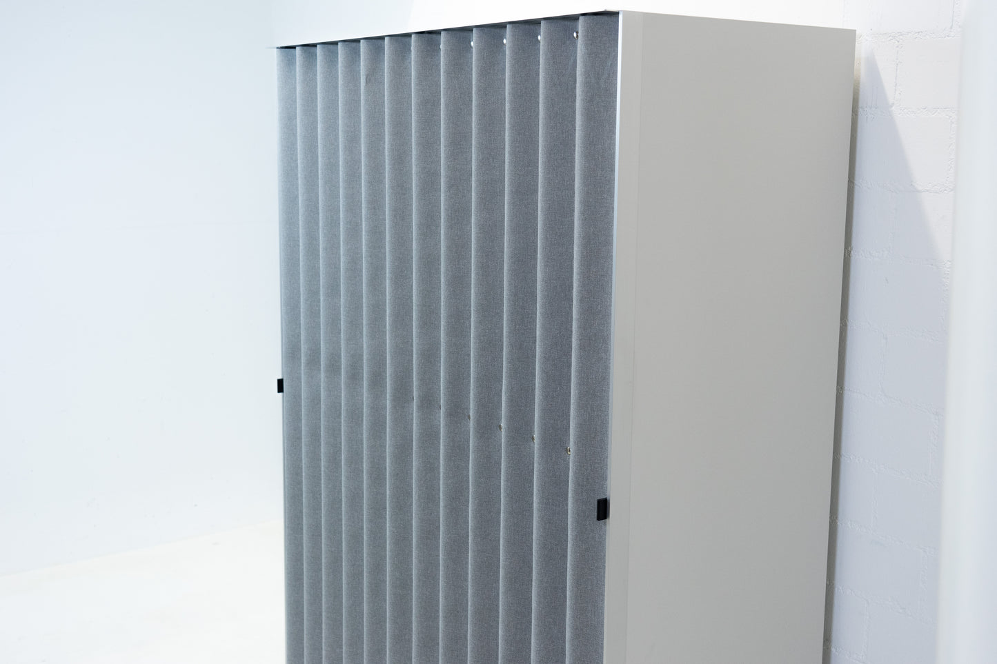 Thut Faltvorhang-Schrank Nr. 6