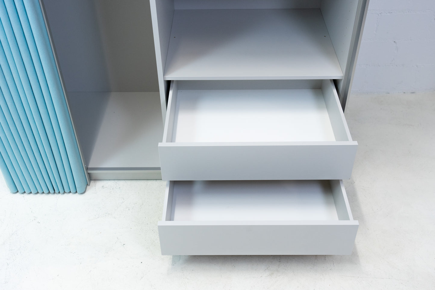 Thut Faltvorhang-Schrank Nr. 7