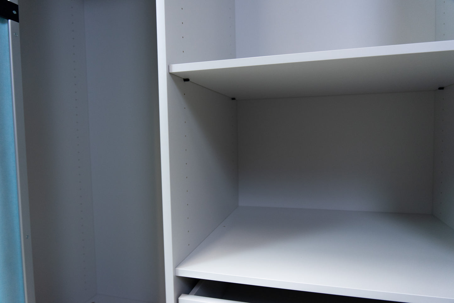 Thut Faltvorhang-Schrank Nr. 7