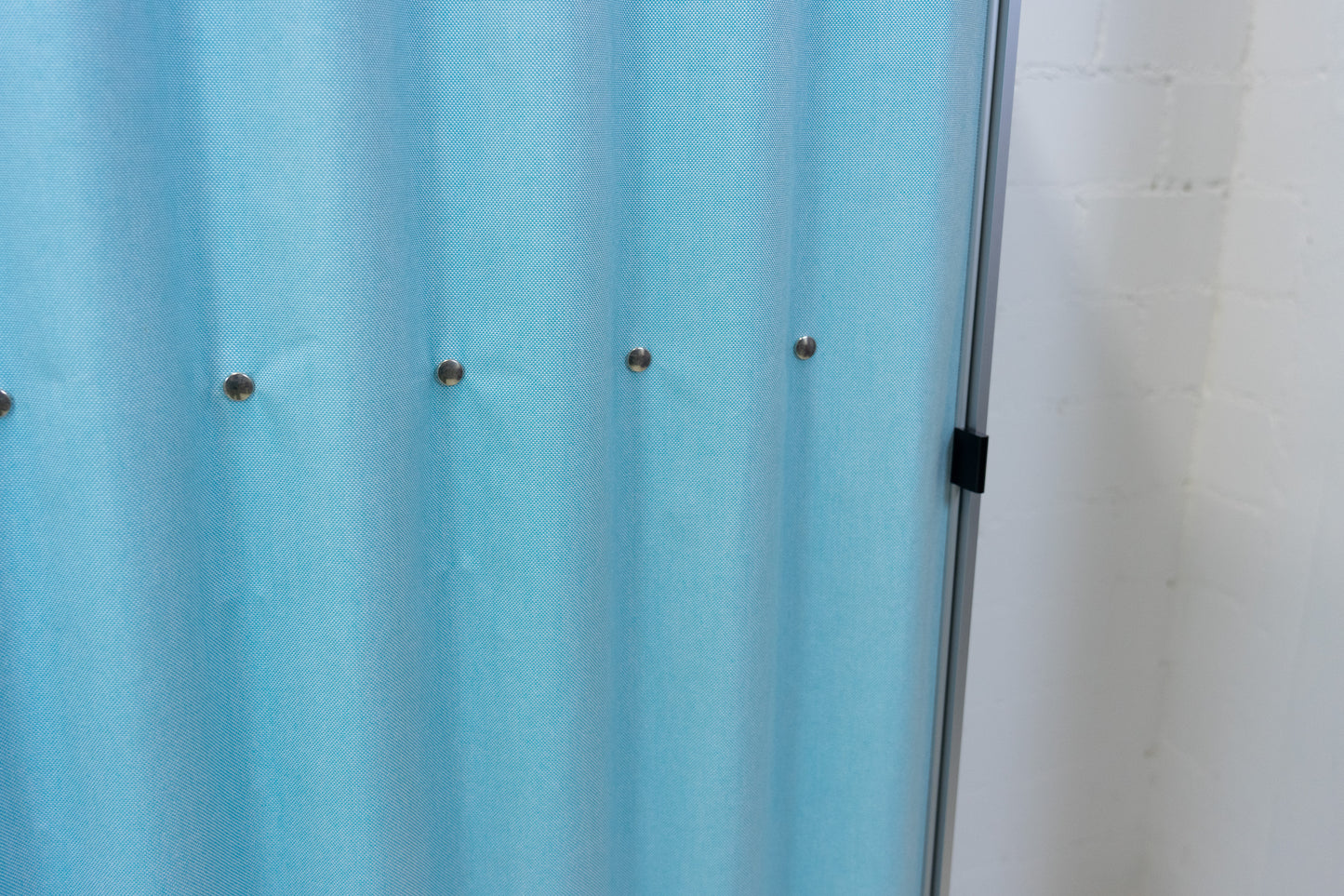 Thut Faltvorhang-Schrank Nr. 7